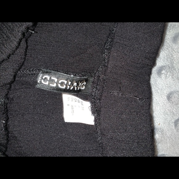 H&M Shorts - Picture 2 of 3